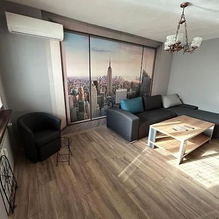 Apartamento Luxurious Flat Pleven Center Exterior foto