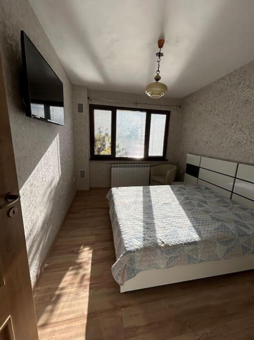 Apartamento Luxurious Flat Pleven Center Exterior foto
